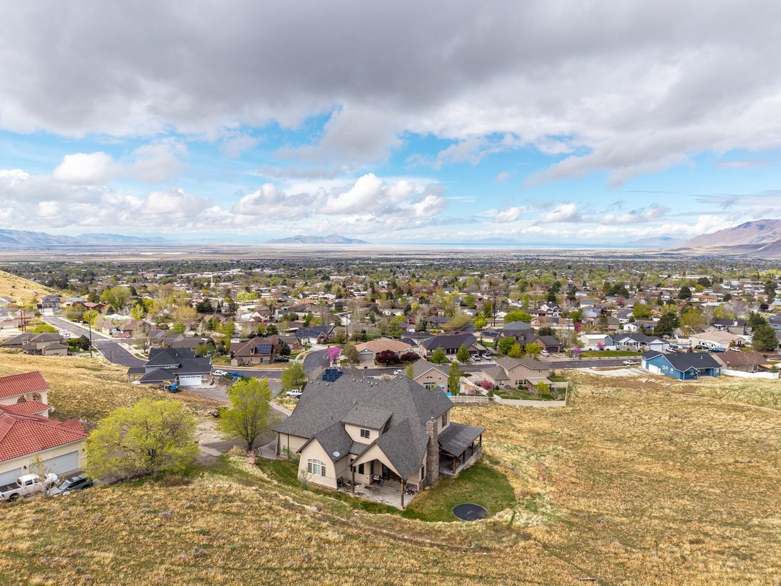 House in Erda, Utah, United States 2 - 17602158