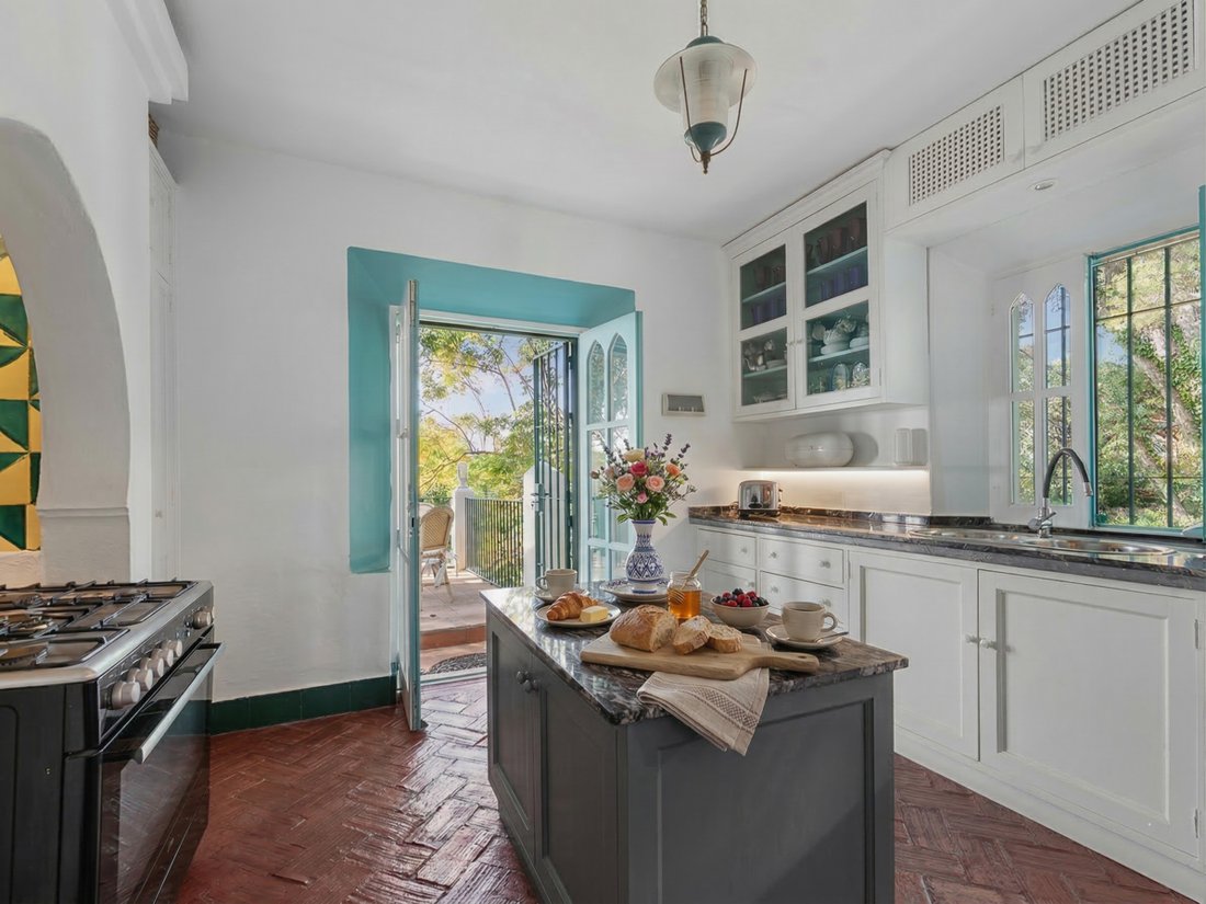 Villa in Marbella, Andalusia, Spain 4 - 17612036