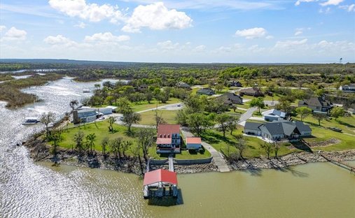 House in Bridgeport, Texas, United States 1
