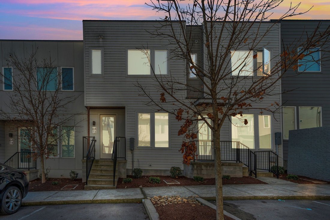 Condo in Nashville, Tennessee, United States 1 - 17217935