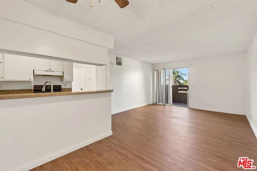 Los Angeles, California, United States 2 - 17612483