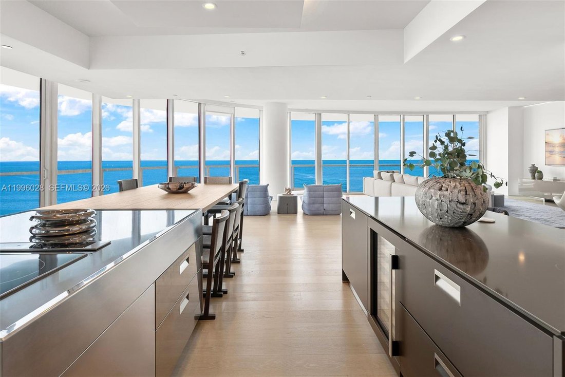 Condo in Miami Beach, Florida, United States 5 - 17600076