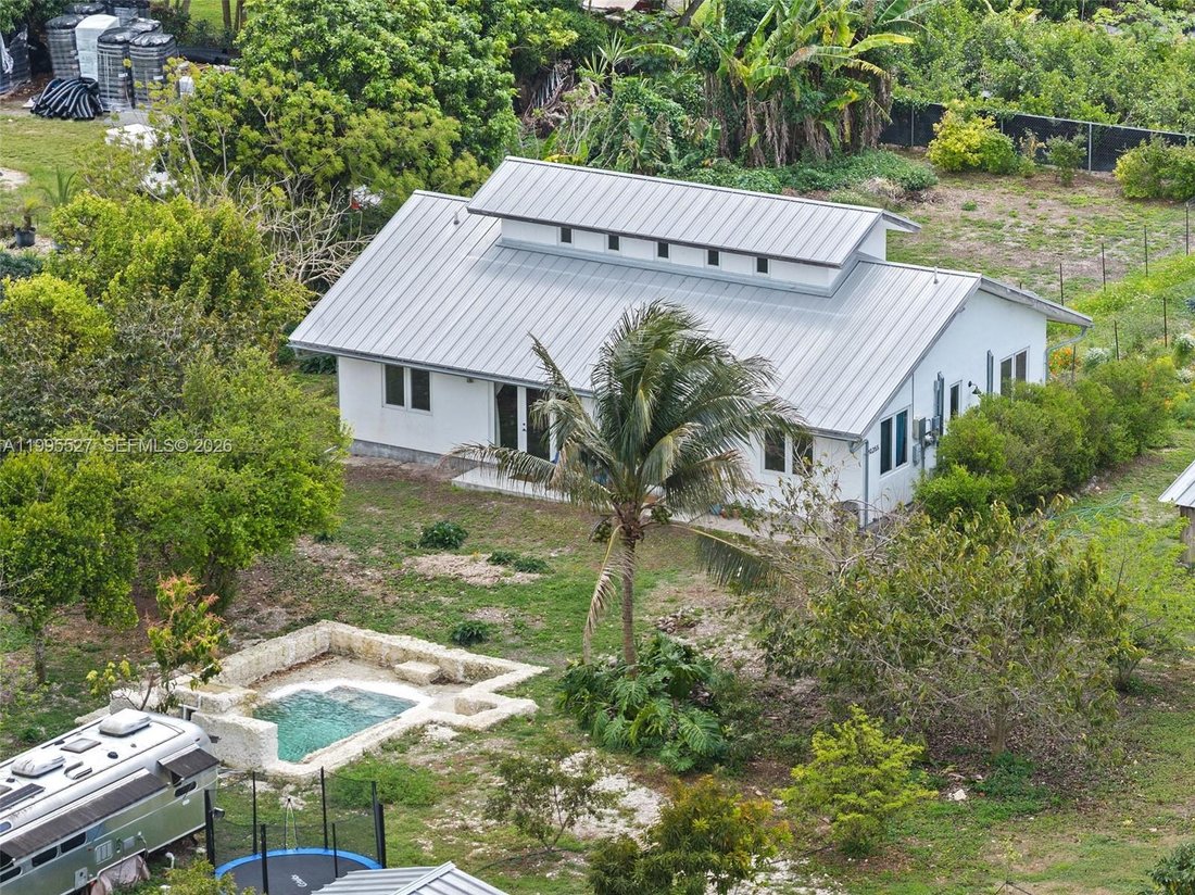 House in Miami, Florida, United States 1 - 17613370