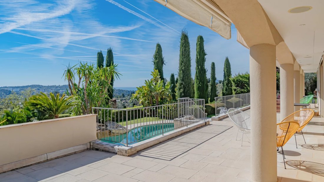 House in Mougins, Provence-Alpes-Côte d'Azur, France 1 - 17602385