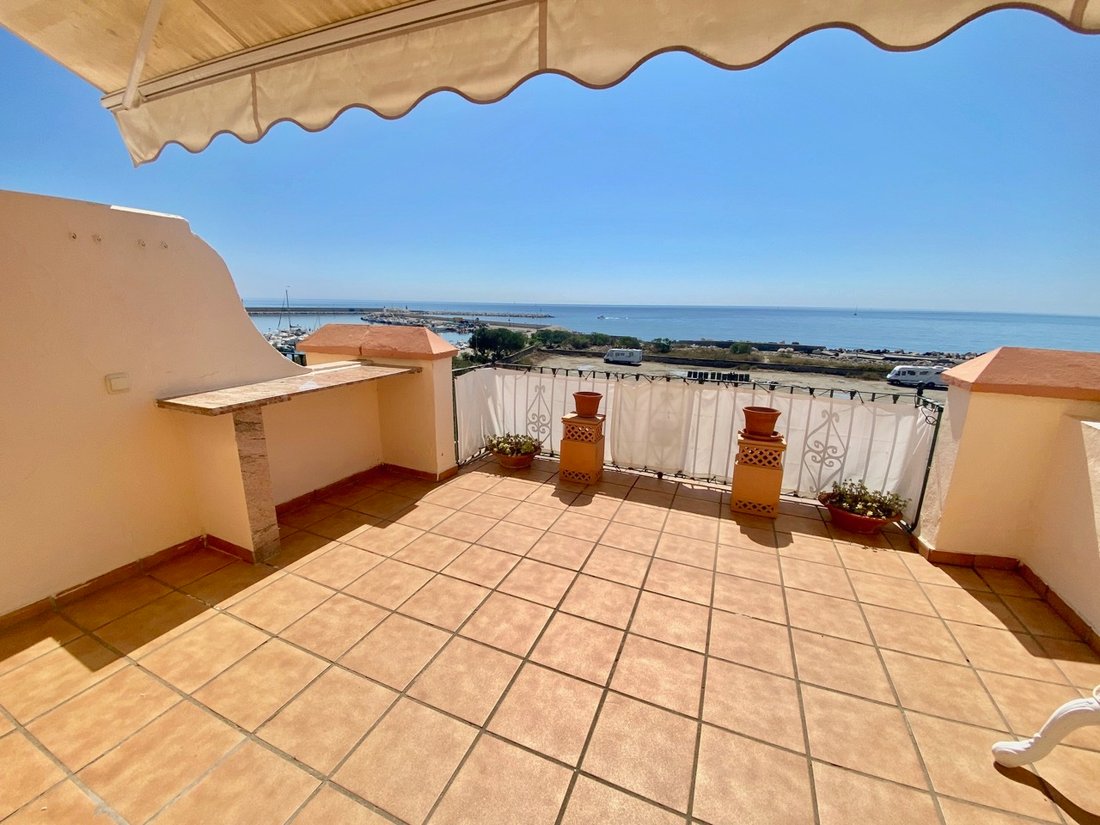 Townhouse in Estepona, Andalusia, Spain 1 - 17598412