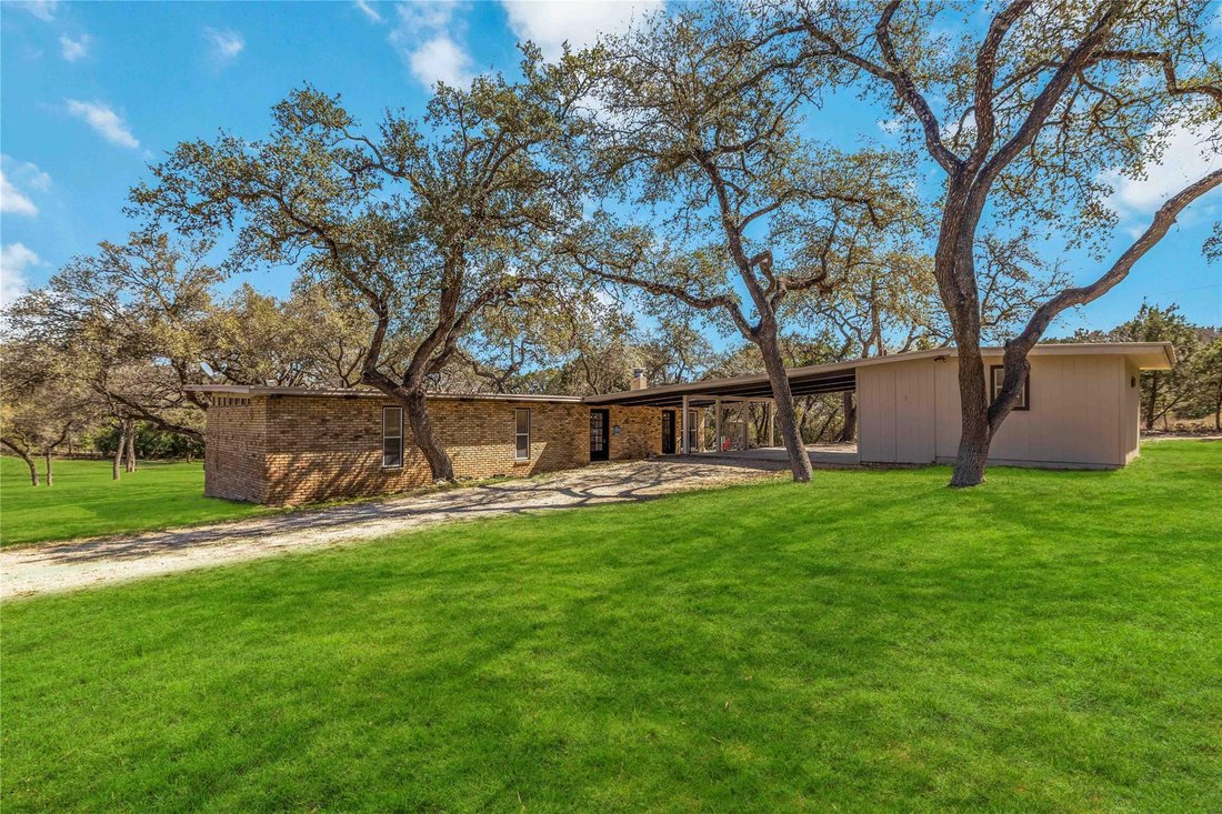 House in Jonestown, Texas, United States 2 - 17609809