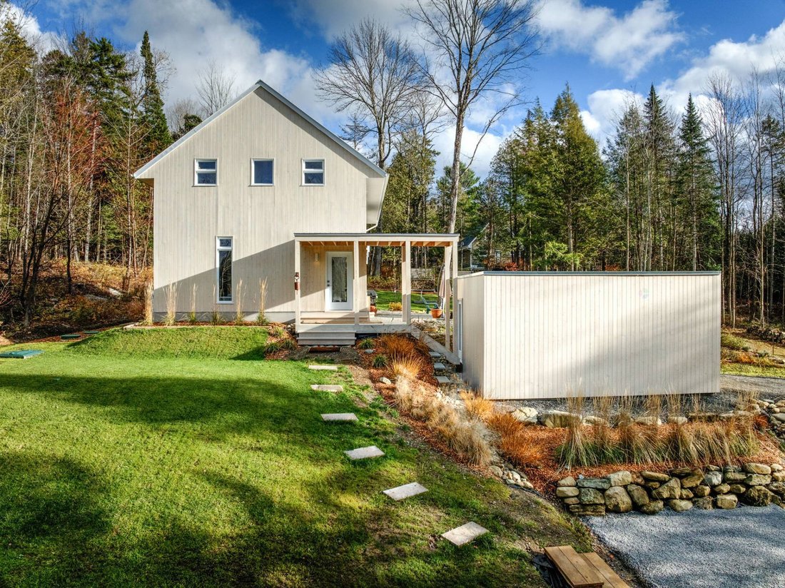 House in Potton, Quebec, Canada 3 - 16645504