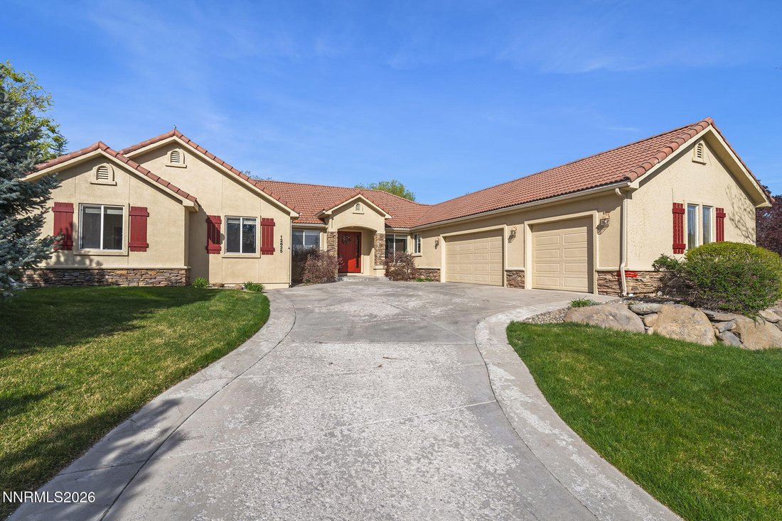 House in Reno, Nevada, United States 4 - 17599642