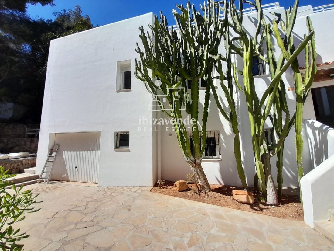 Villa in Santa Eularia des Riu, Balearic Islands, Spain 2 - 17599613