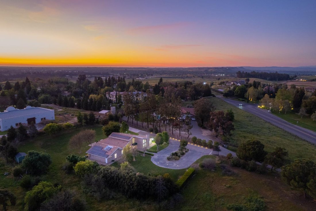 House in Clovis, California, United States 2 - 17602651