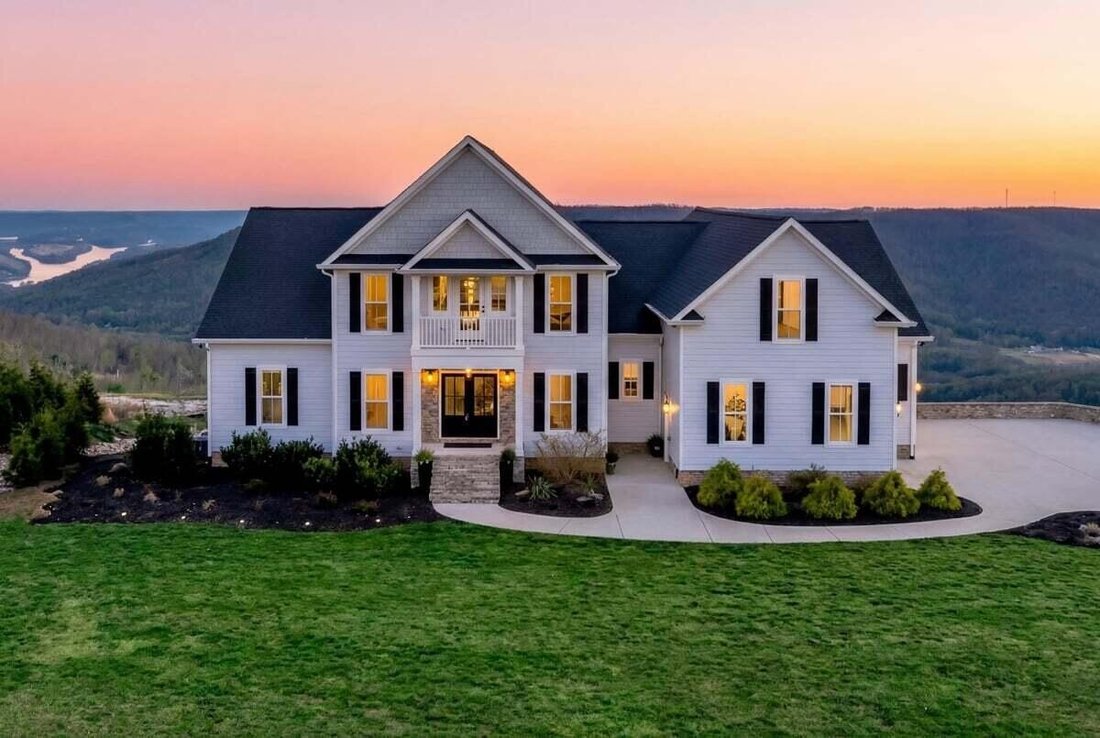 House in South Pittsburg, Tennessee, United States 1 - 17607356
