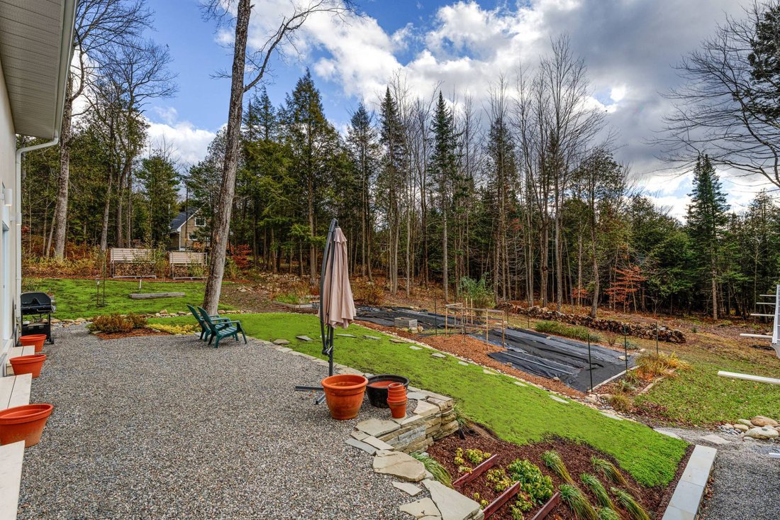 House in Potton, Quebec, Canada 5 - 16645504