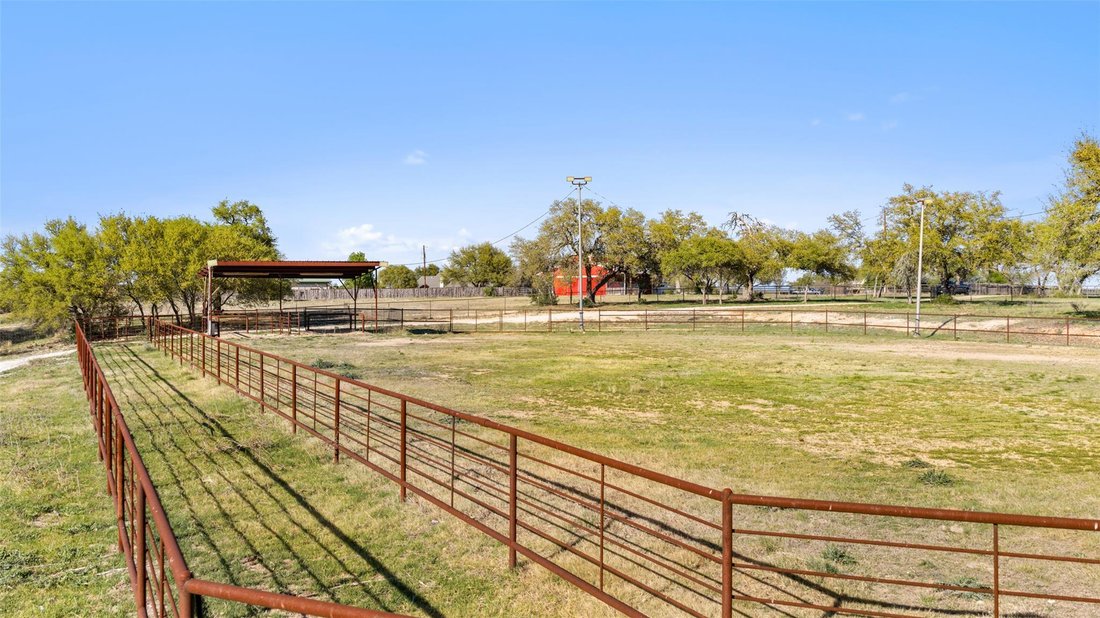 House in Wimberley, Texas, United States 4 - 17613343