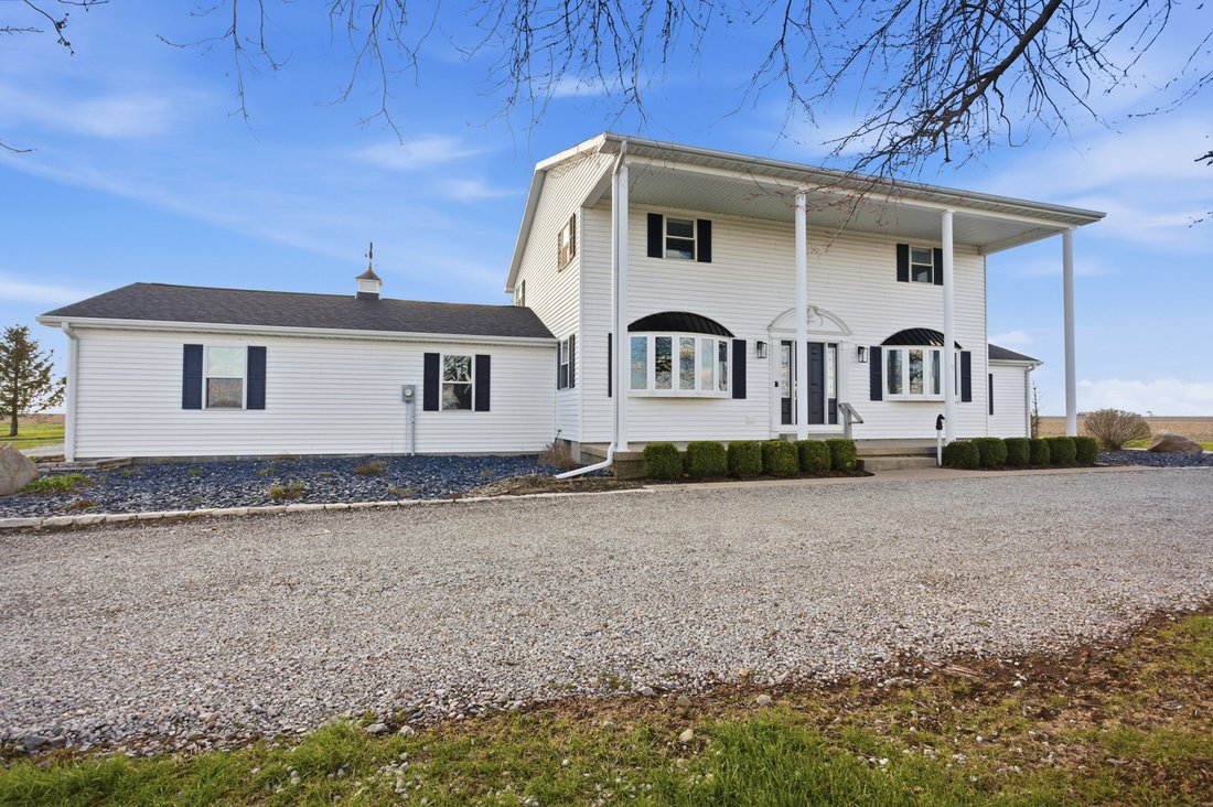 House in Seymour, Illinois, United States 3 - 17608013