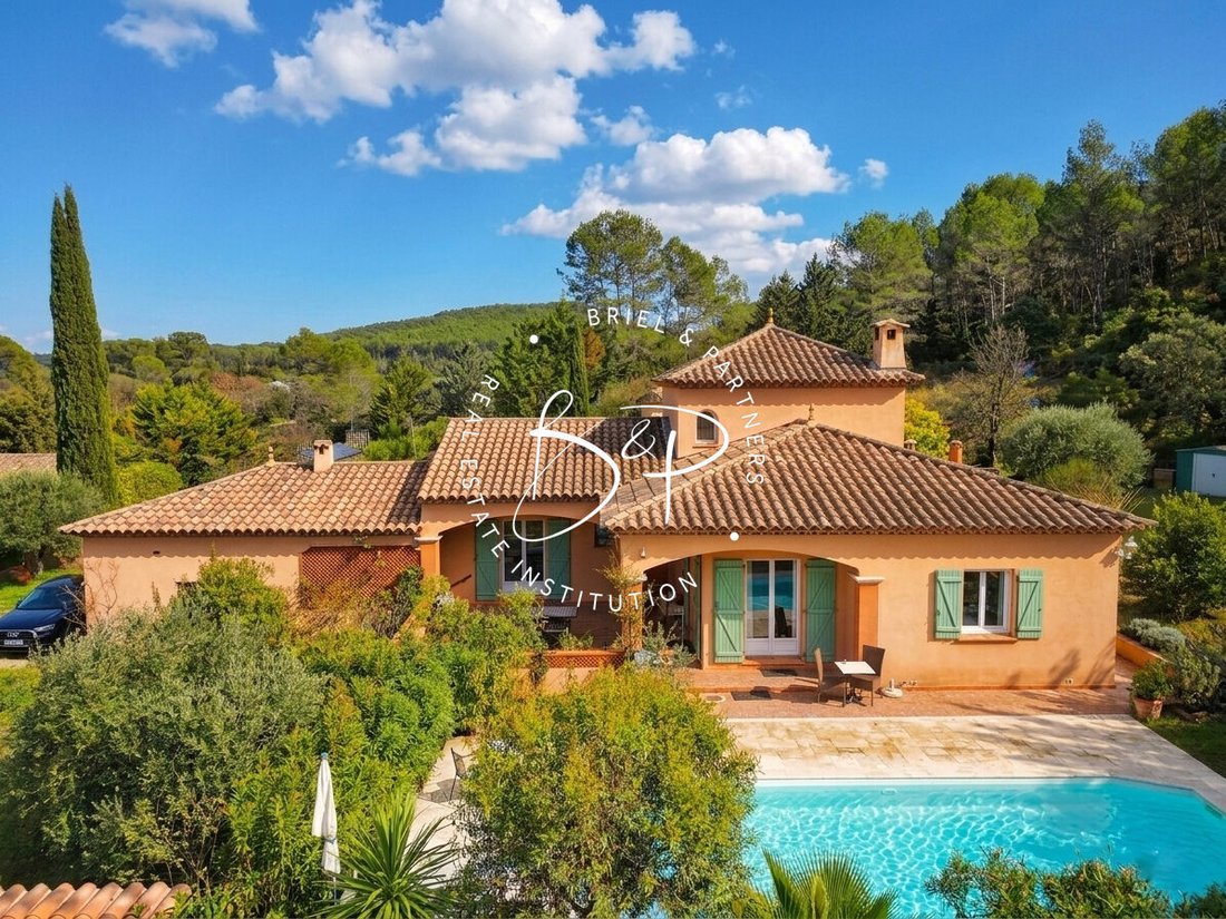 Villa in Le Thoronet, Provence-Alpes-Côte d'Azur, France 2 - 14704275