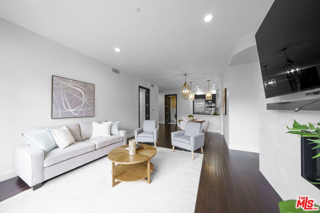 Condo in Los Angeles, California, United States 5 - 17606326