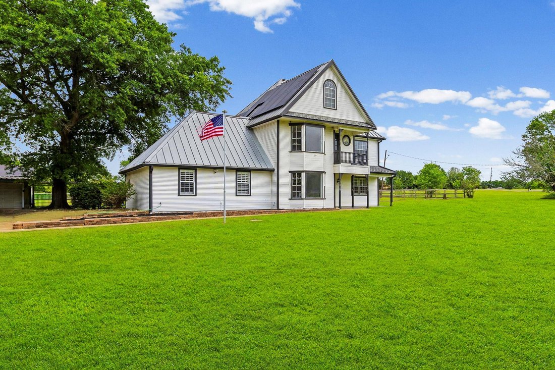 House in Madisonville, Texas, United States 2 - 17613715