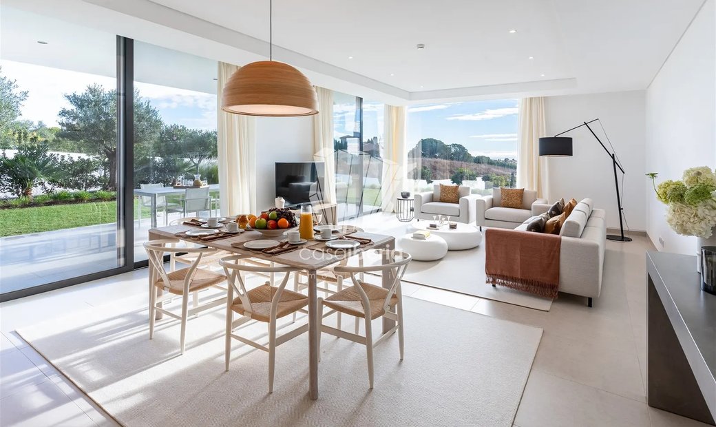 Curated visual reference: Picture Idea: Serene Penthouse Retreat With Ocean In Vila Nova De Cacela