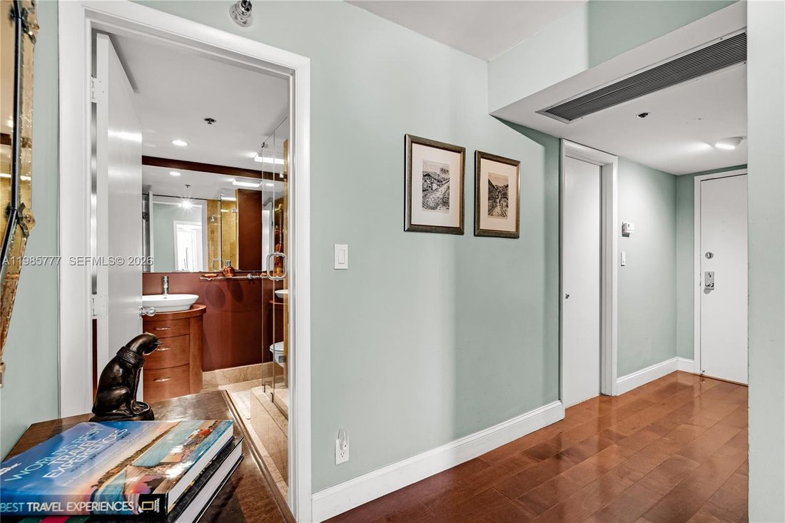 Condo in Miami, Florida, United States 5 - 17603295