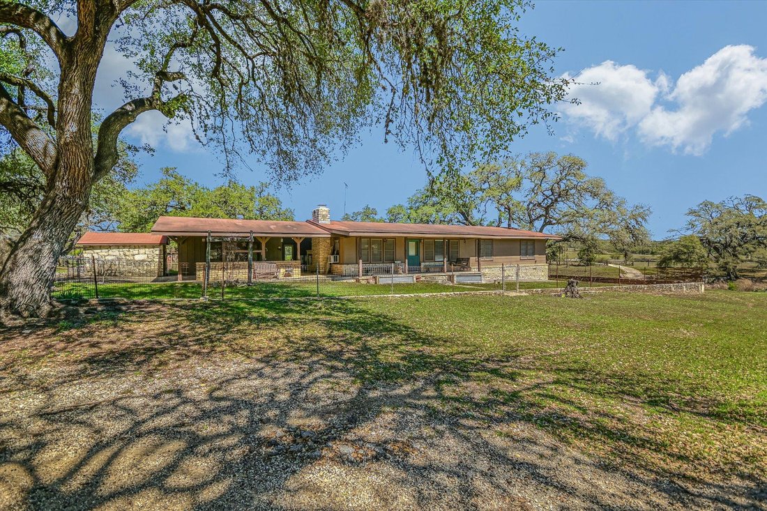 House in San Marcos, Texas, United States 1 - 17611505