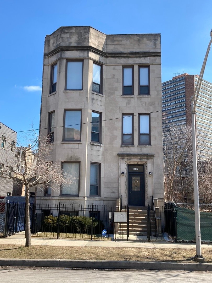Chicago, Illinois, United States 1 - 17608781