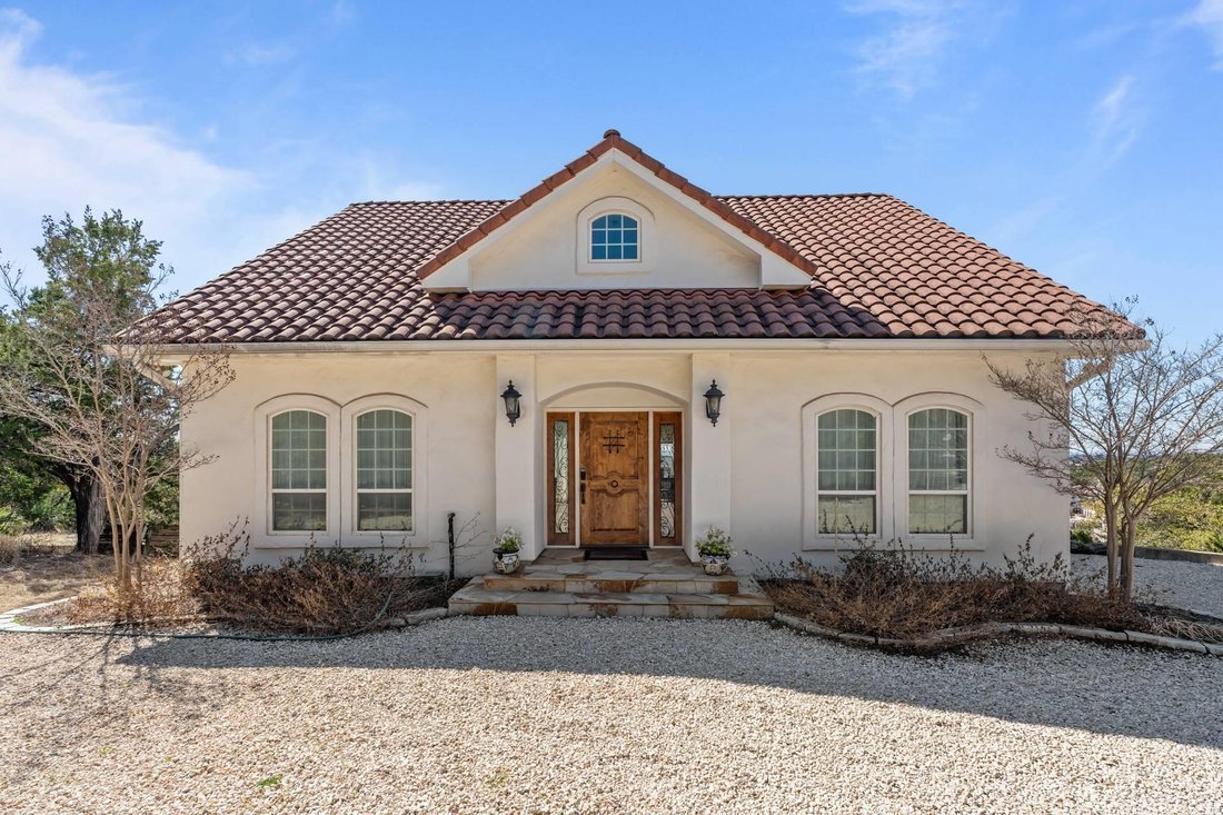 House in Jonestown, Texas, United States 2 - 17613251