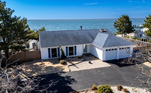 House in Copiague, New York, United States 1