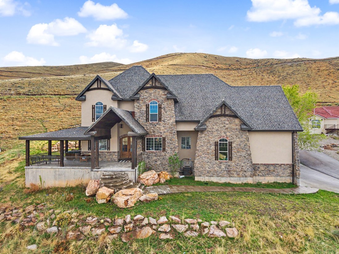 House in Erda, Utah, United States 1 - 17602158