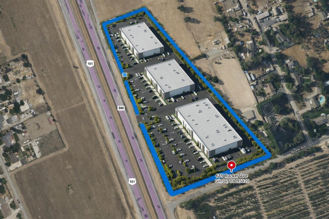House in Gilroy, California, United States 1 - 17242658