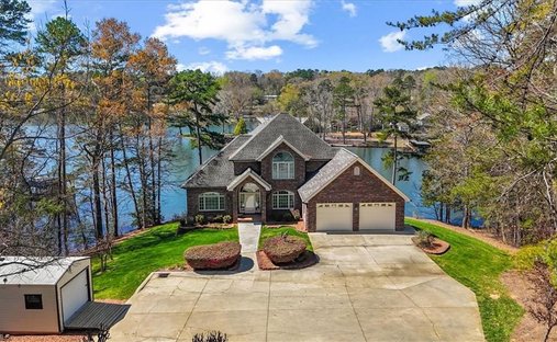 House in New London, North Carolina, United States 1