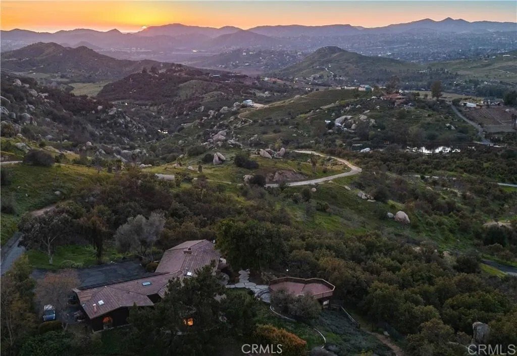 House in Escondido, California, United States 4 - 17606649