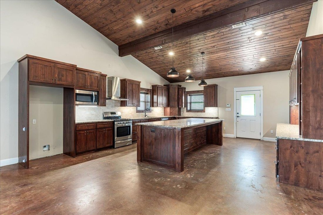 House in Spicewood, Texas, United States 4 - 17608974