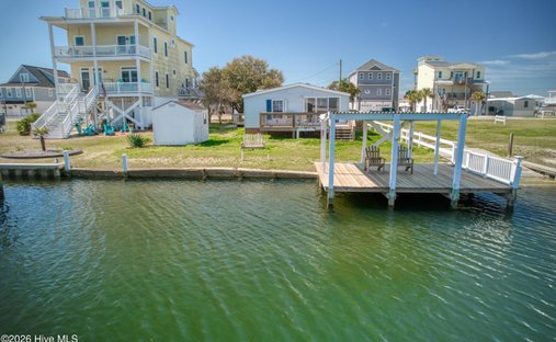 Topsail Beach, North Carolina, United States 1