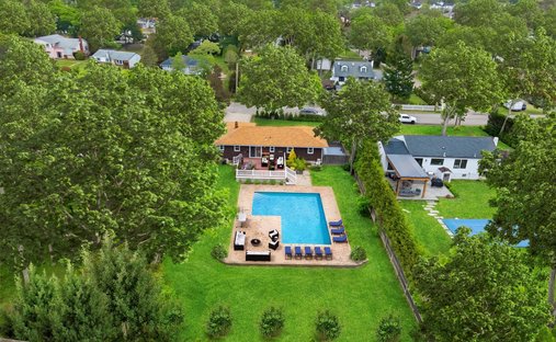 House in Hampton Bays, New York, United States 1