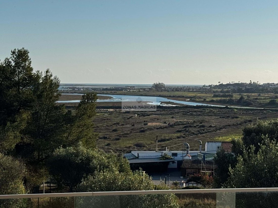 Villa in Mexilhoeira Grande, Algarve, Portugal 4 - 17611568