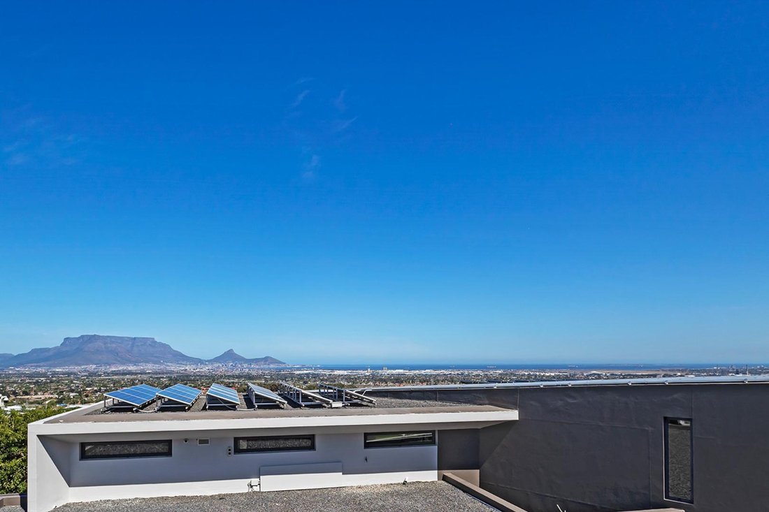 House in Glenlily, Cape Town, South Africa 3 - 17598986