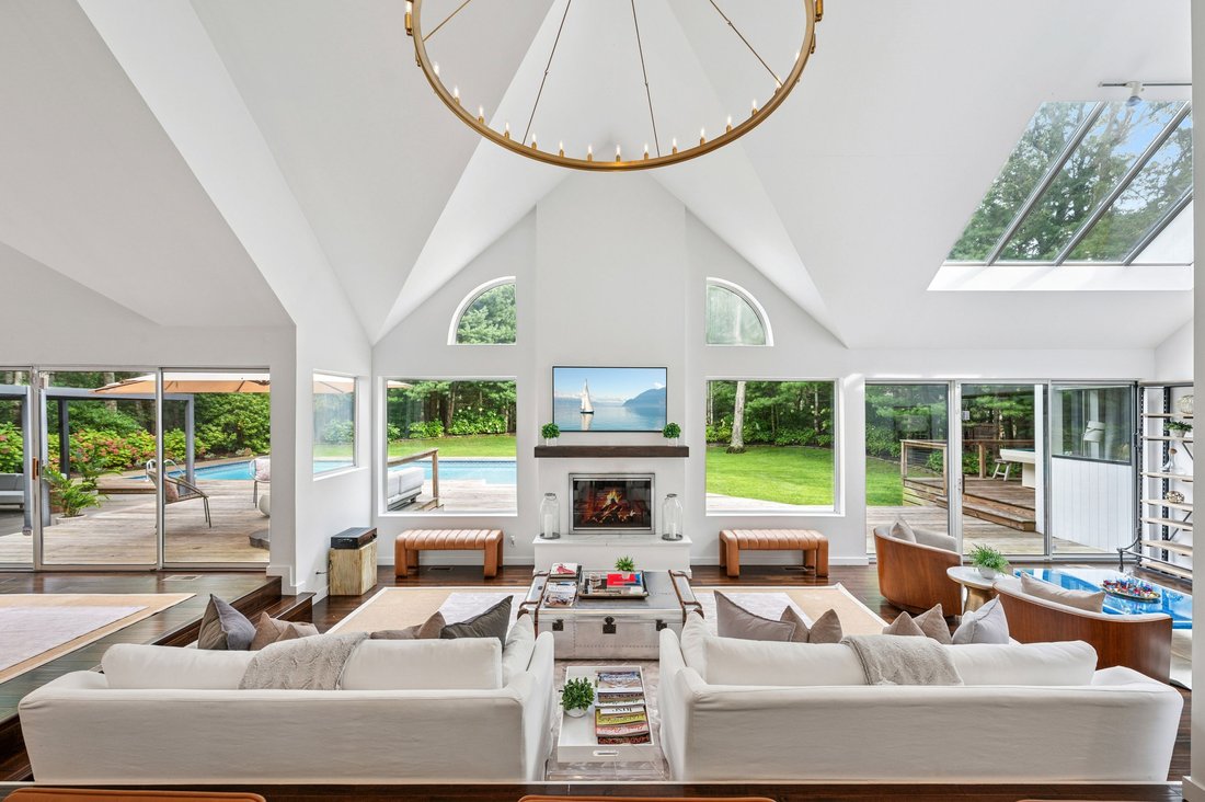 East Hampton, New York, United States 1 - 17602532