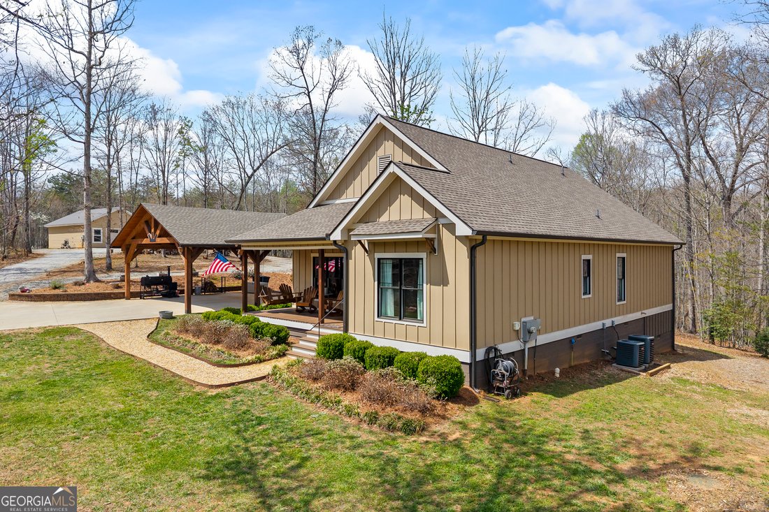 House in Clarkesville, Georgia, United States 2 - 17610804
