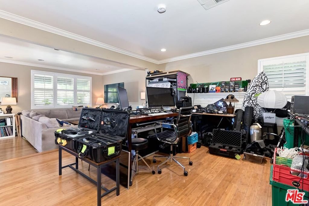 House in Culver City, California, United States 5 - 17606388