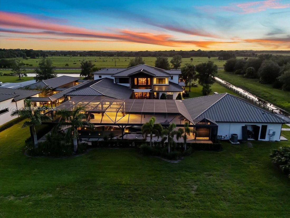 House in Port St. Lucie, Florida, United States 2 - 17611299