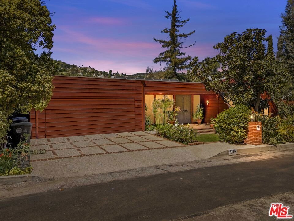 House in Glendale, California, United States 3 - 17606468