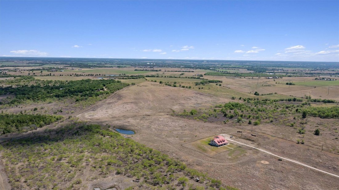 House in Thrall, Texas, United States 5 - 17609627