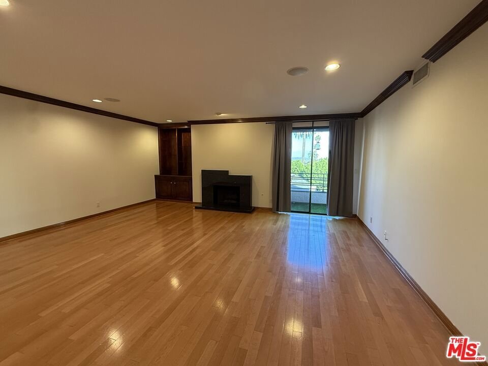 Condo in Beverly Hills, California, United States 3 - 17606292