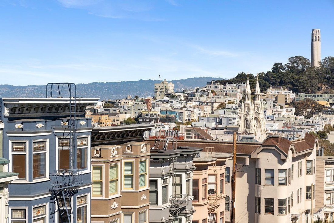 Condo in San Francisco, California, United States 1 - 17598773