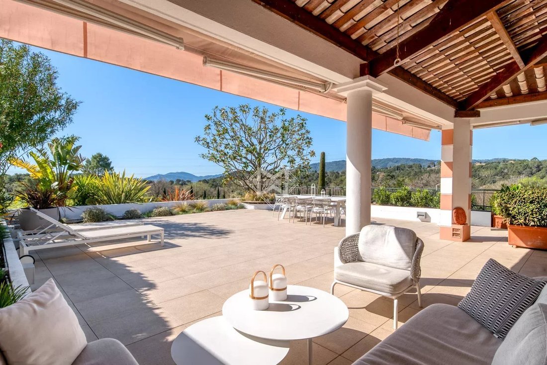 Villa in Mougins, Provence-Alpes-Côte d'Azur, France 2 - 17599790