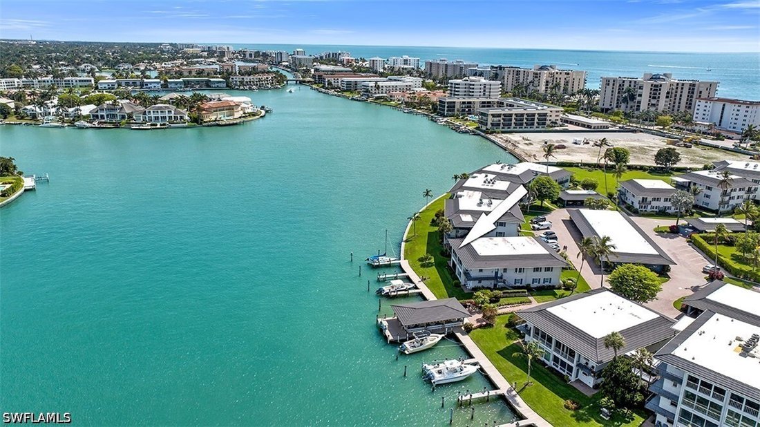 Condo in Naples, Florida, United States 3 - 17564010