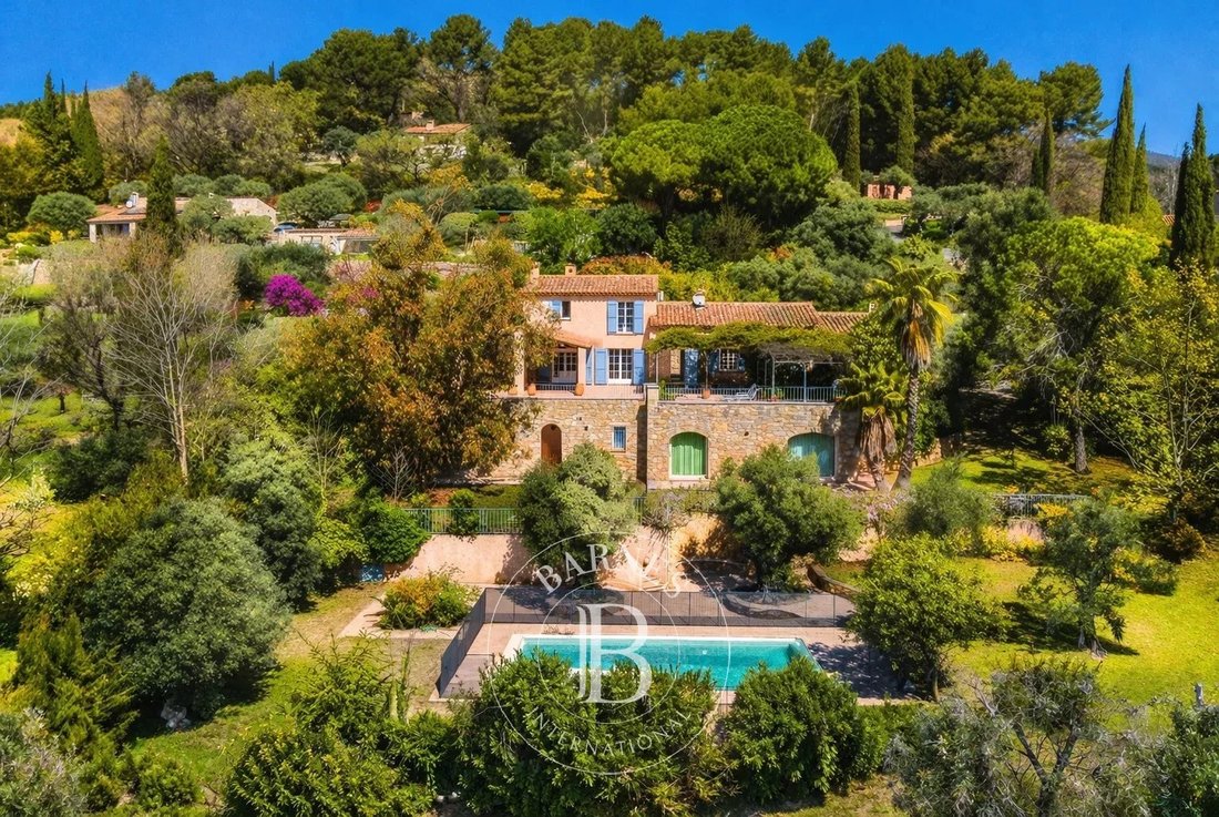 House in Fayence, Provence-Alpes-Côte d'Azur, France 1 - 17602618