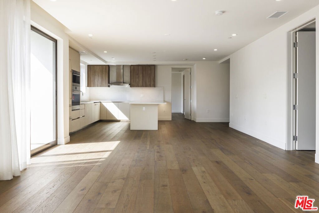 Condo in West Hollywood, California, United States 2 - 17605749