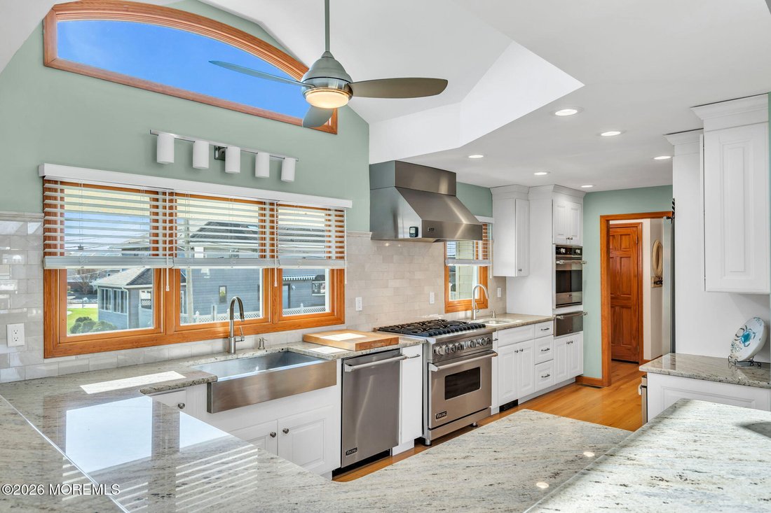 House in Toms River, New Jersey, United States 2 - 17611880