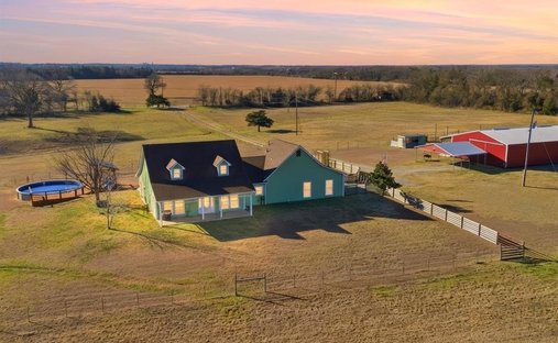 House in Dodd City, Texas, United States 1